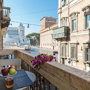 Amazing Piazza Venezia , Roma Itália